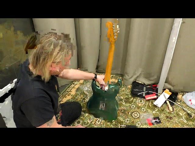 Распаковка, сборка и тест Fender Custom Shop Stratocaster