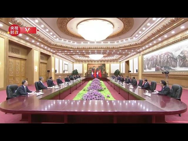 习近平会见柬埔寨首相洪玛奈