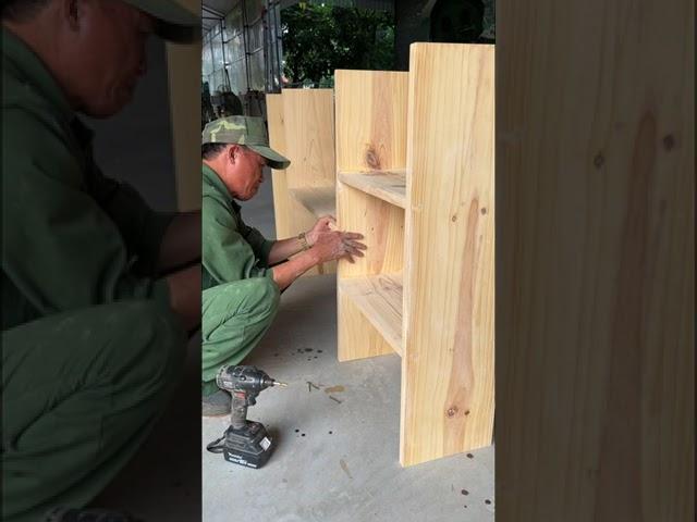 How To Make Bookshelves With Simple Tools