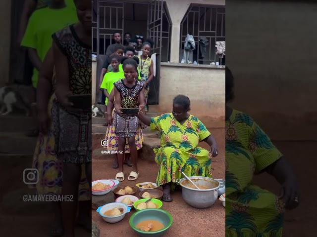 We have be a giver this Woman share her food