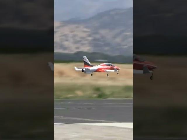 Global Aerojet 1.8m Viper takeoff at JOC #globaljetclub Globaljet.club website