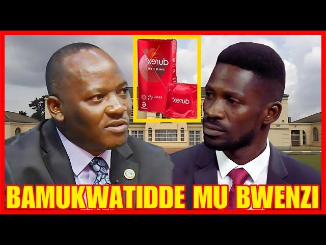 BAMUKWATIDDE MU BWENZI: WUUNO EYASOMA NE MPUUGA AFULUMIZZA AUDIO ENKAMBWE-BOBI WINE AGIFUNYE-BIKAAYE