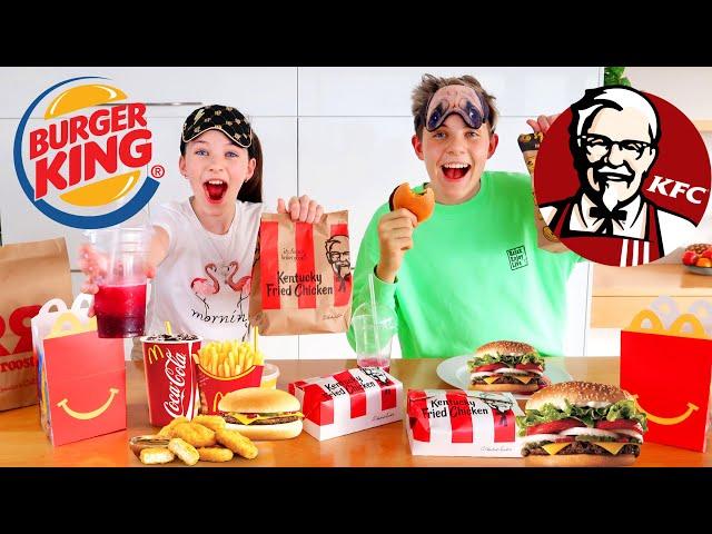 GUESS the FAST FOOD Restaurant Challenge! Prezely VS Charli The Empire Family