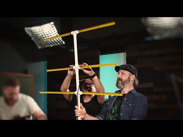 How to Make an Incredible DIY Directional Antenna for Almost Nothing