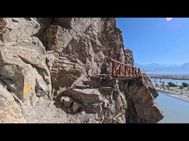 Crazy foot trails along the Indus River!