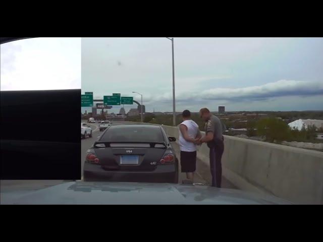 Connecticut State Trooper Goes CRAZY During Traffic Stop