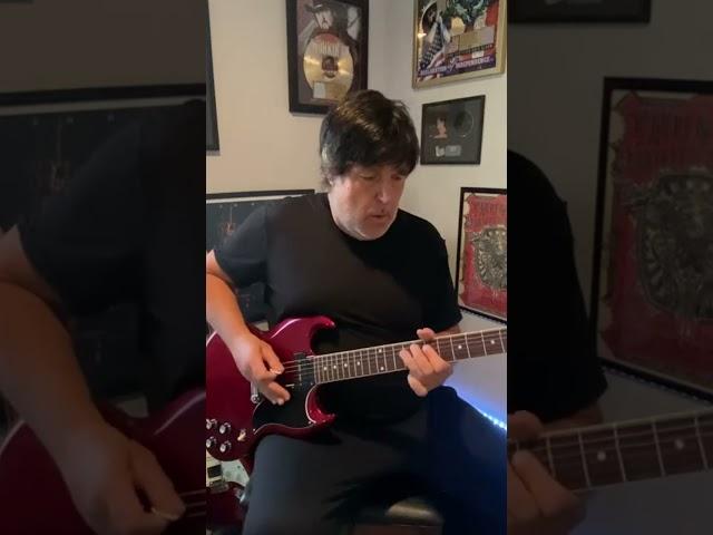 The Funky sound of P90’s. #guitarsolo #p90pickups #gibsonsg #sgspecial #badbrad #gibson #guitarist