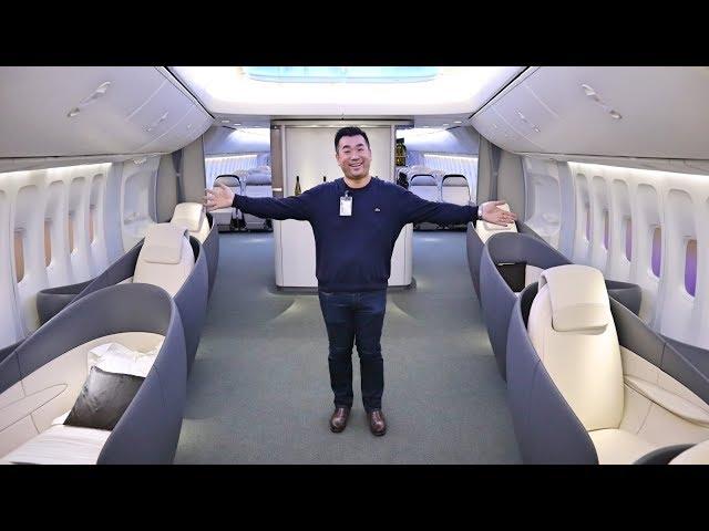 Inside the NEWEST Boeing 747 (Boeing Customer Experience Center)