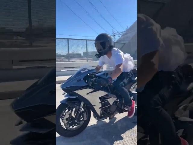 ninja h2 exhaust sound  #ninjah2 #ninjah2r #kawasakininjah2 #ninjah2rbike