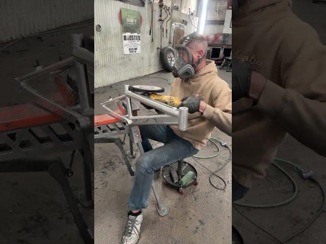 Polishing an aluminum pedal bike frame. Live video.