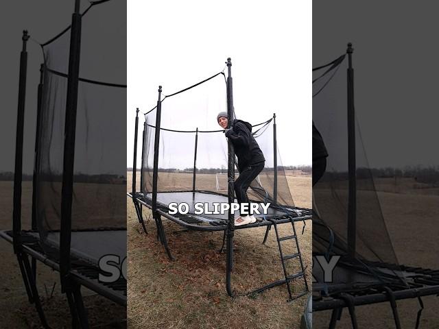 JUMPING ON ICE COVERED TRAMPOLINE #flips #viral #trampoline #winter #shorts