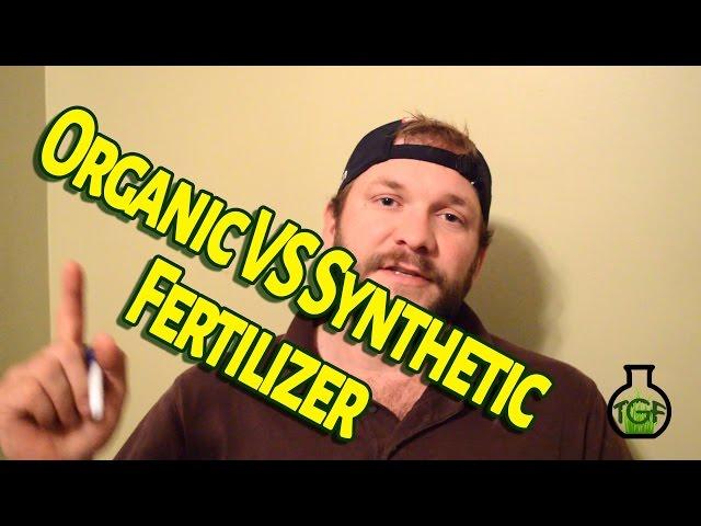 Organic vs. Synthetic Fertilizer - The Grass Factor