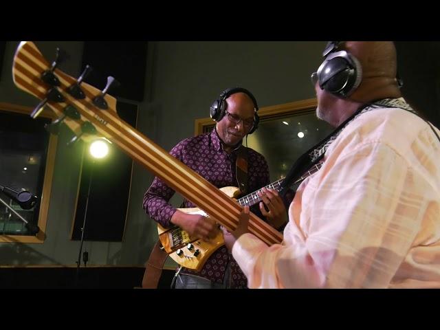 The Bass Walk: Abraham Laboriel