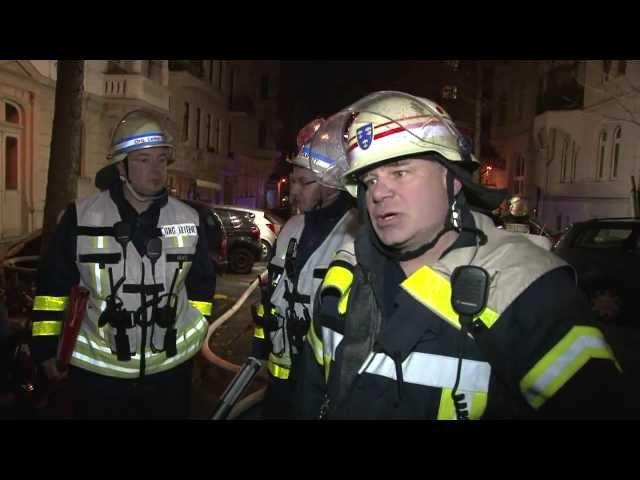 Ausgedehnter Wohnungsbrand mit vier Verletzten in der Herderstraße