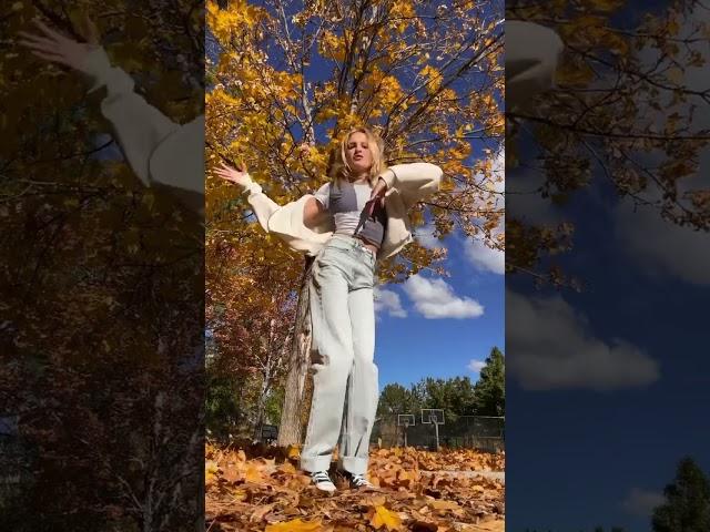 ITS FINALLY FALL!!!!! what’s your favorite season?? ️️