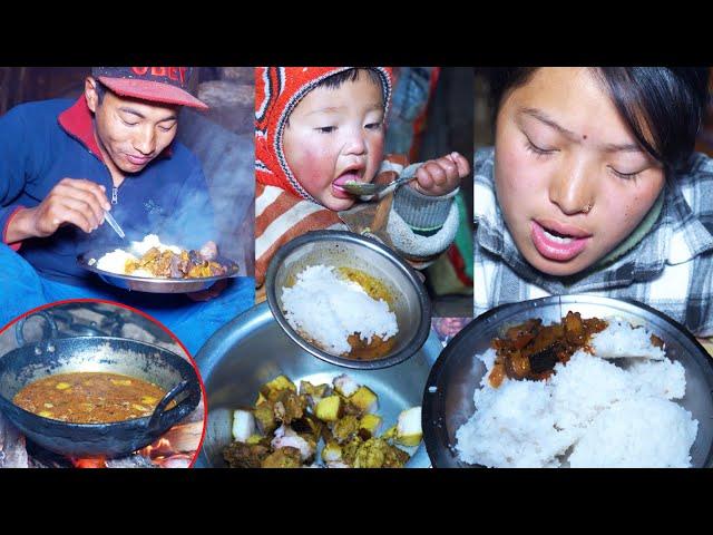 pork curry in the sheep hut as dinner || Manjita cooks dinner @manjitacooking