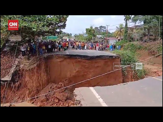 Momen Jalinteng Sumatera di Perbatasan Sumbar Jambi Amblas