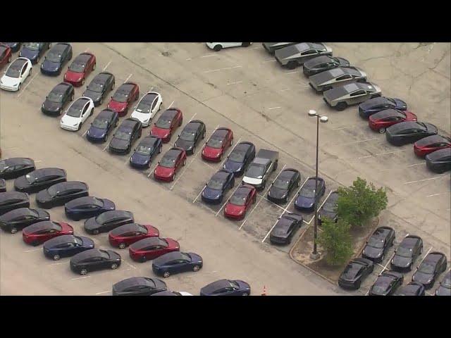 Hundreds of Tesla vehicles parked outside Chesterfield Mall. Why?