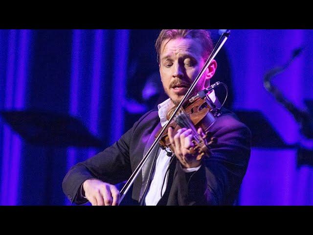 CRAIG HALLIDAY - Violinist In Concert