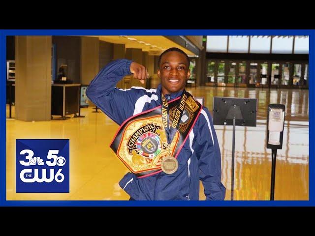 Syracuse boxer wins prestigious Golden Gloves national title