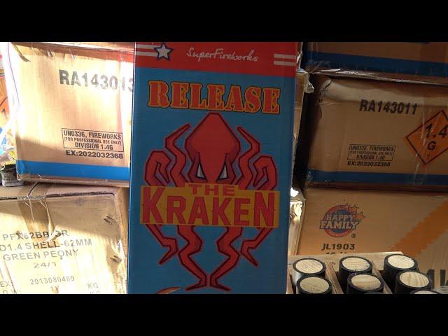 Release the Kraken canister shells by Super Fireworks