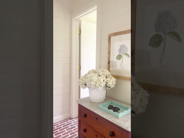 Julie Blanner Home #homedecor #interiordesign #neutralhome #simpledecor #shoppingguide #designinspo