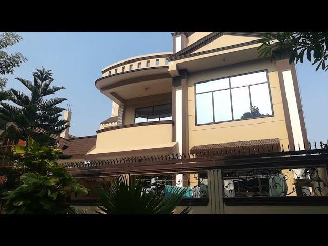 Plots in Greater Noida Sigma 4, Single Storey 220 sqm Villa, For Resale Call @ 9971887003