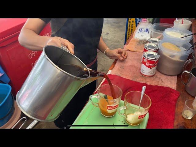 THAI ICED TEA street food ชาเย็น -Bangkok Thailand 2020