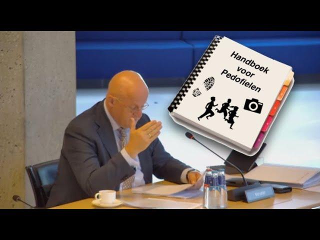 #Pedohandboek bijna verboden !!!