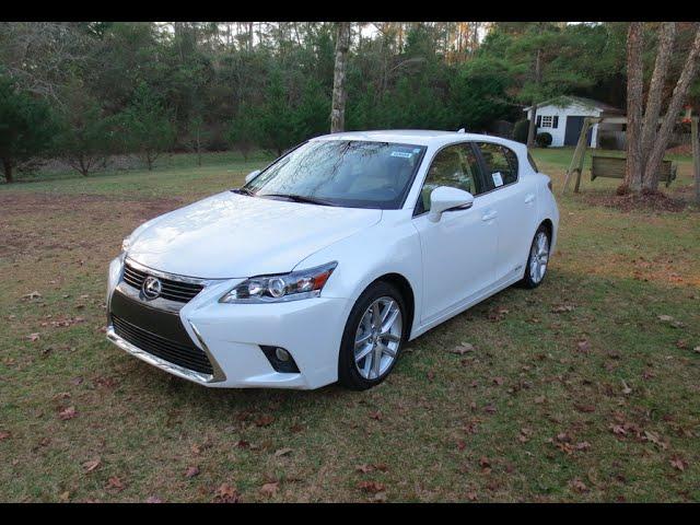 2016 Lexus CT200h Full Tour & Start-up