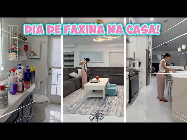 FAXINEI A CASA PARA O FIM DE SEMANA E COLOQUEI NOVAS ALMOFADAS E MANTINHA NO SOFÁ DE NATAL