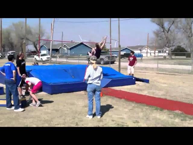 Sydney pole vault spearville 7.6ft