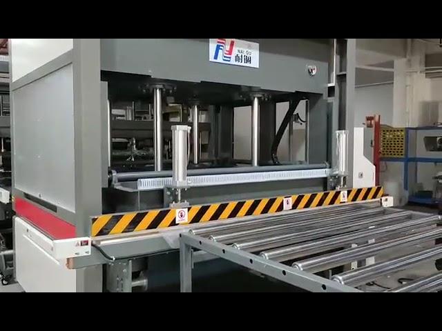 Fully automatic mattress compression and rolling  packing machine