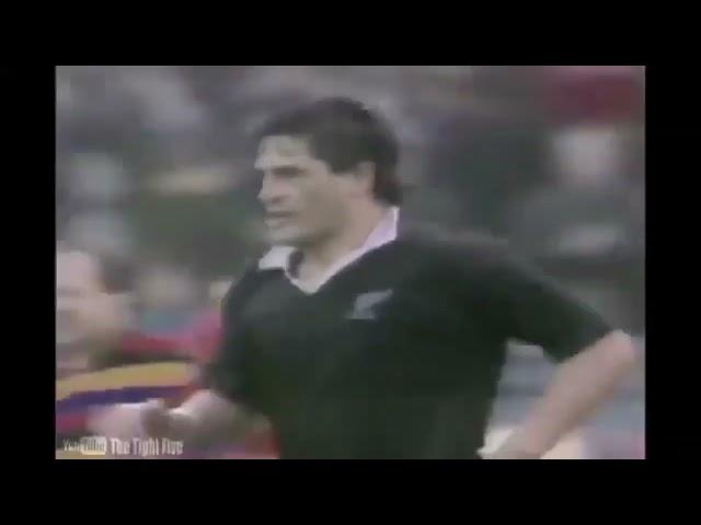 Zinzan Brooke scoring from the same set move over an 8 year period