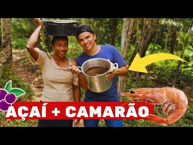 LILIANE PREPARA AÇAÍ E COME COM CAMARÃO