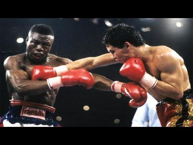 Julio Cesar Chavez vs Meldrick Taylor - Highlights (FIGHT of the DECADE)