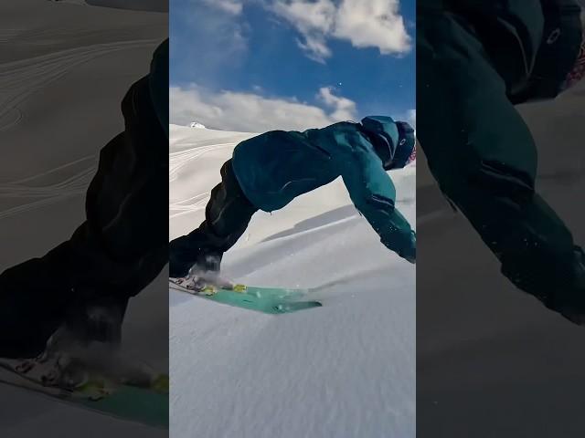 Does anybody want to learn how to do a nose butter 360? #skiing #trick #loganpehota