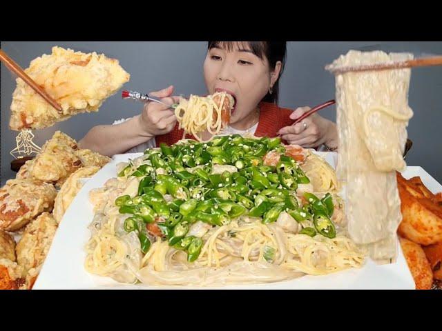 Cream spaghetti  fried dumplings  Chonggak kimchi pasta mukbang