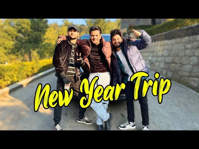 New Year Trip Start || Dosto Kay Sath ekhthy Travel Kiya 