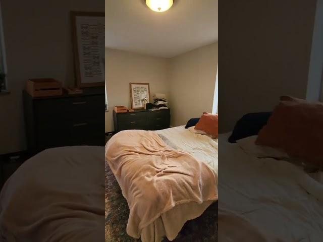 5551 Centre Ave #611