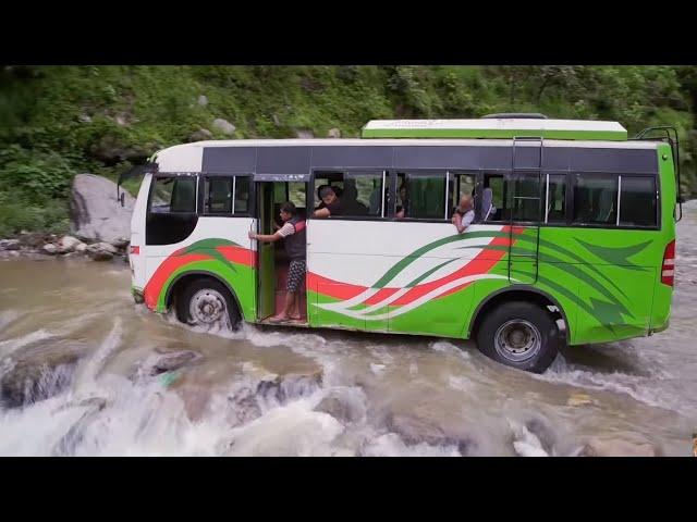 Nepal, the paths of wisdom - The roads of the impossible