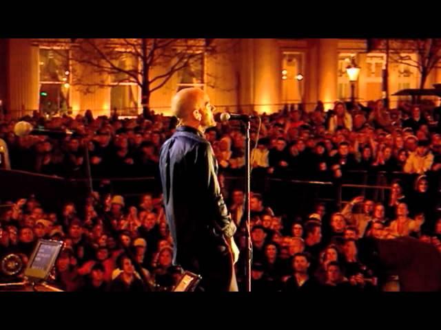 R.E.M. - Losing My Religion (Trafalgar Square 2001)