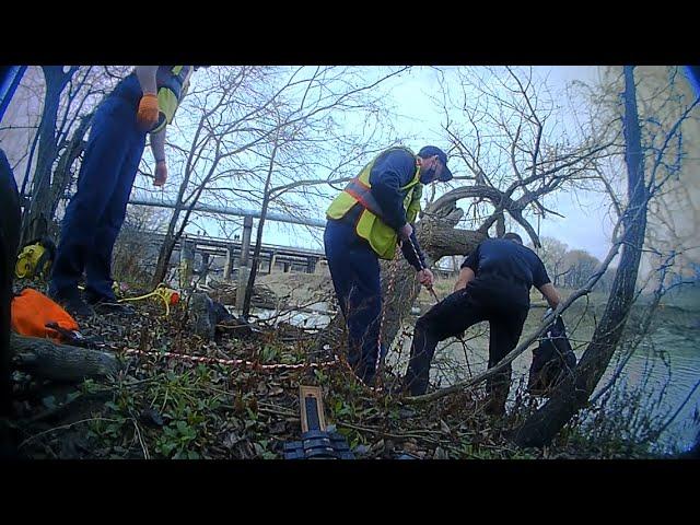 Officers, firefighters and Good Samaritan rescue man from the East Fork Trinity River