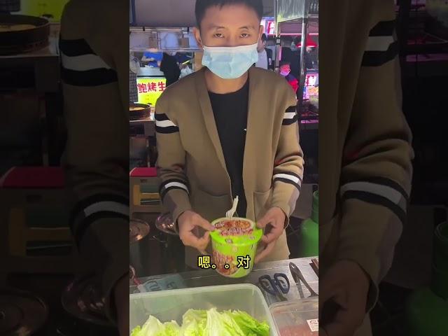 你吃过真正的红烧牛肉面吗？这些年泡面白吃了！我妈再也不担心我吃泡面了～你们觉得20r一碗贵嘛？#快手美食家 #红烧牛肉面 #街边小吃【多巴胺小野】