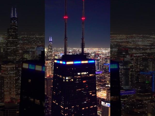 1000' feet up at night in Chicago with the @DJI Mavic 3.  Can't wait to get the Mavic 3 Pro soon! 