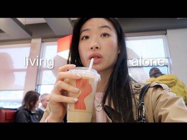 LIVING ALONE DIARIES | last week in my job, vancouver day trip, hot girl walks 