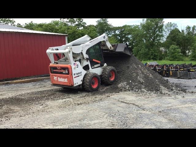 Bobcat S750 Skid Steer Loader