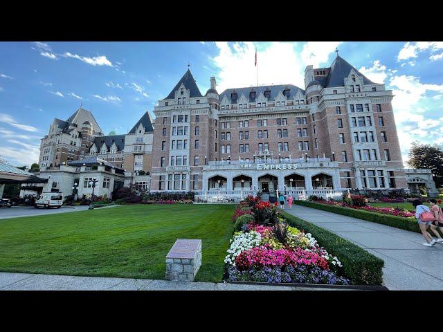 Experience Luxury and Comfort at the Fairmont Empress