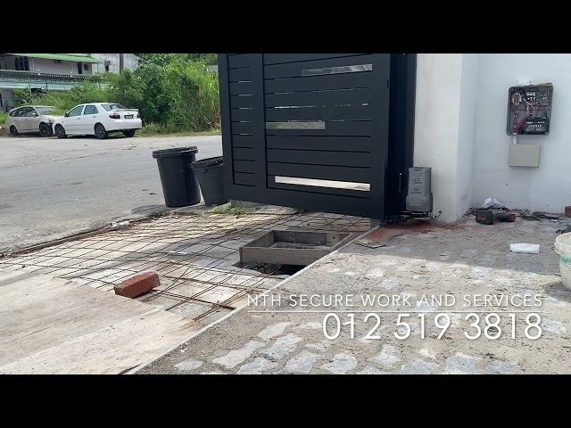 FULLY ALUMINIUM TRACKLESS AUTO GATE SYSTEM