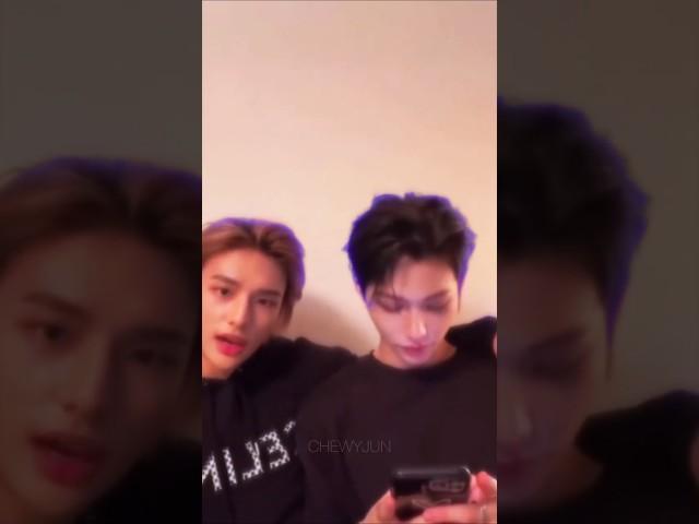 Hyunjin's ways to claim Felix on live?!  #hyunjin #felix #hyunlix #kpop #shorts #straykidsmv #live